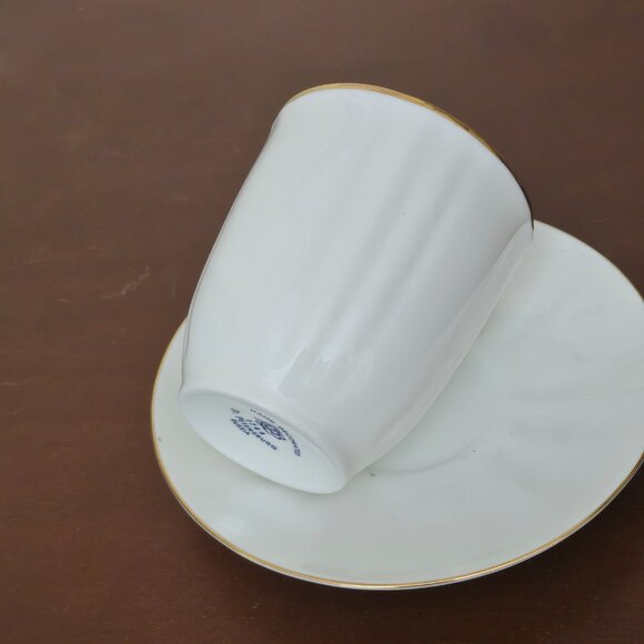 Lomonosov Porcelain Factory Bone China Porcelain Espresso Cup With Golden Edge - Picture 4 of 5